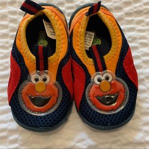 Sesame Street Elmo water shoes